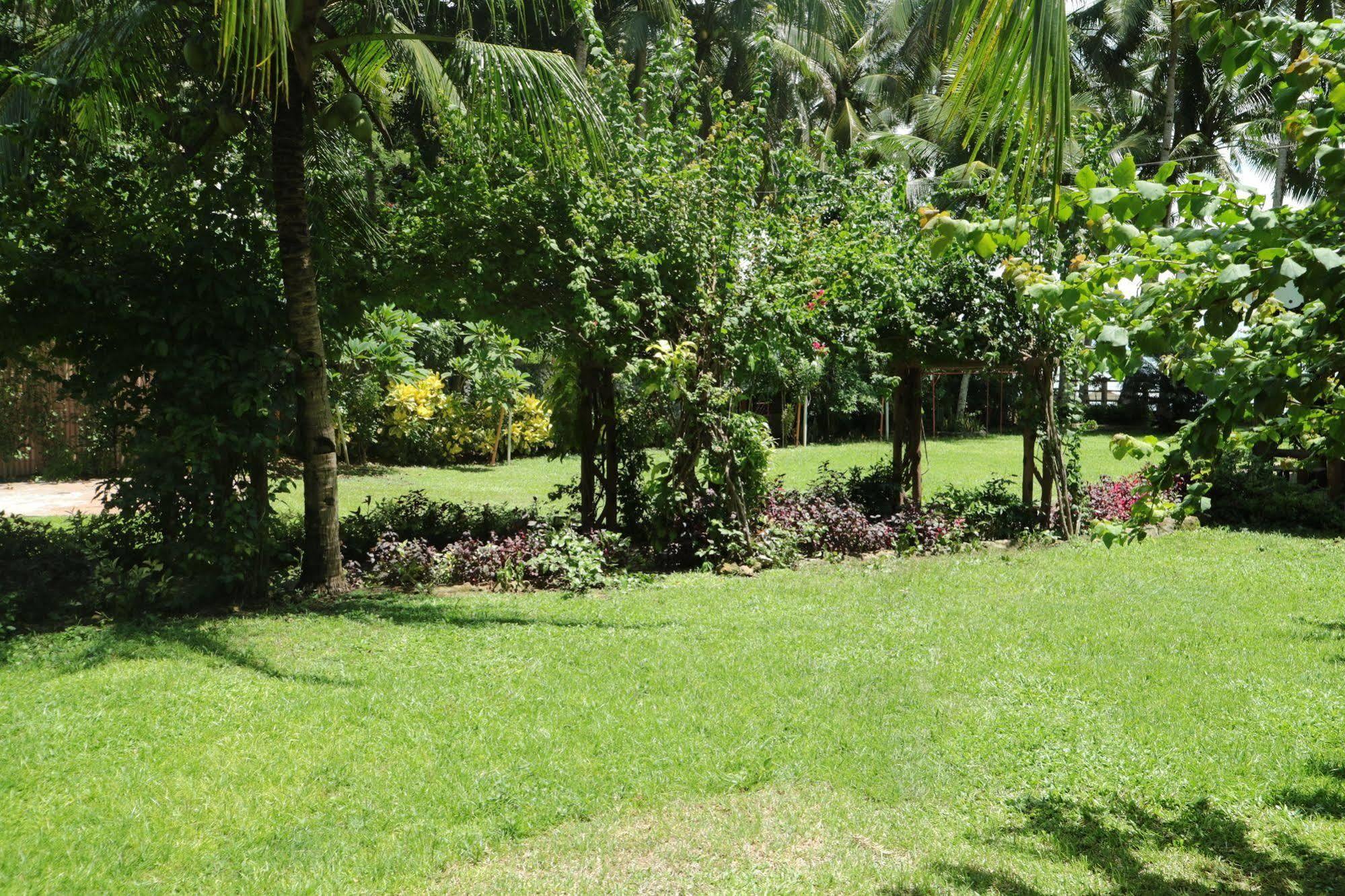 Hotel Jannah Glycel Beach House Guimaras Exteriér fotografie